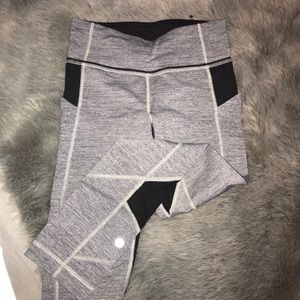 Lulu yoga pants size 2 🧘‍♀️